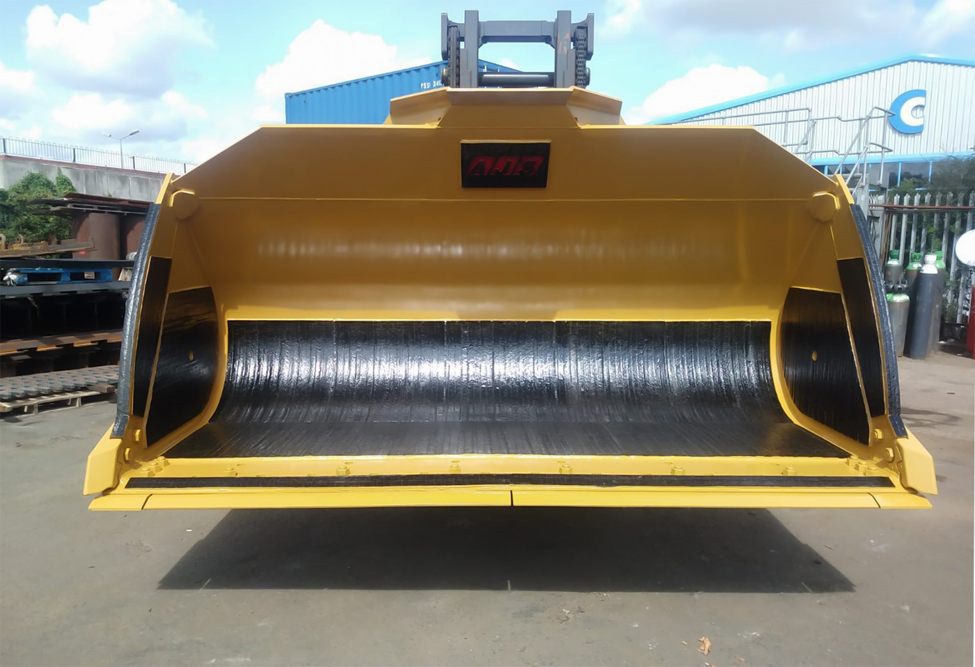 Digger Bucket Repair, Caterpillar 972M AJ Specialist Welding