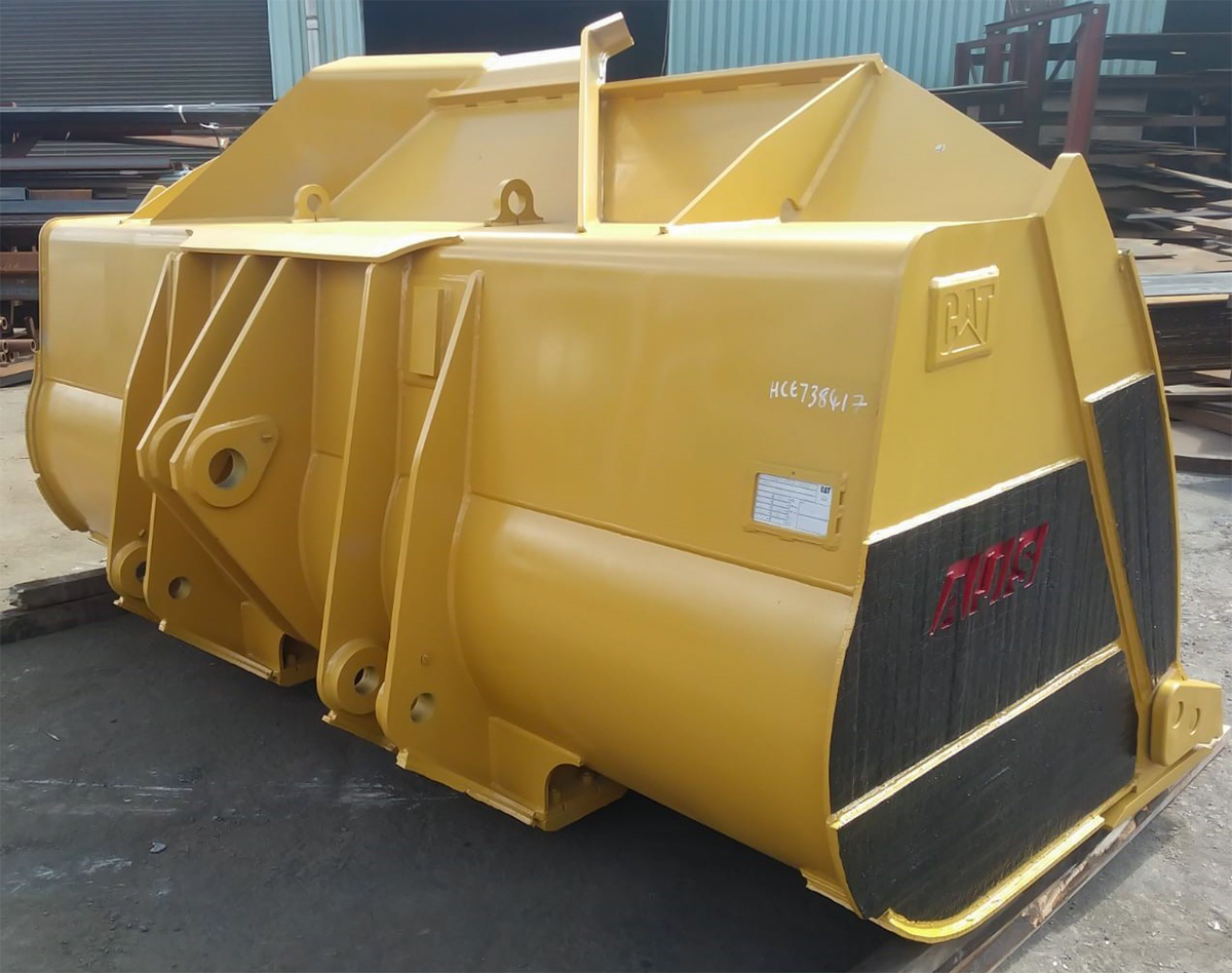 Digger Bucket Repair, Caterpillar 972M AJ Specialist Welding